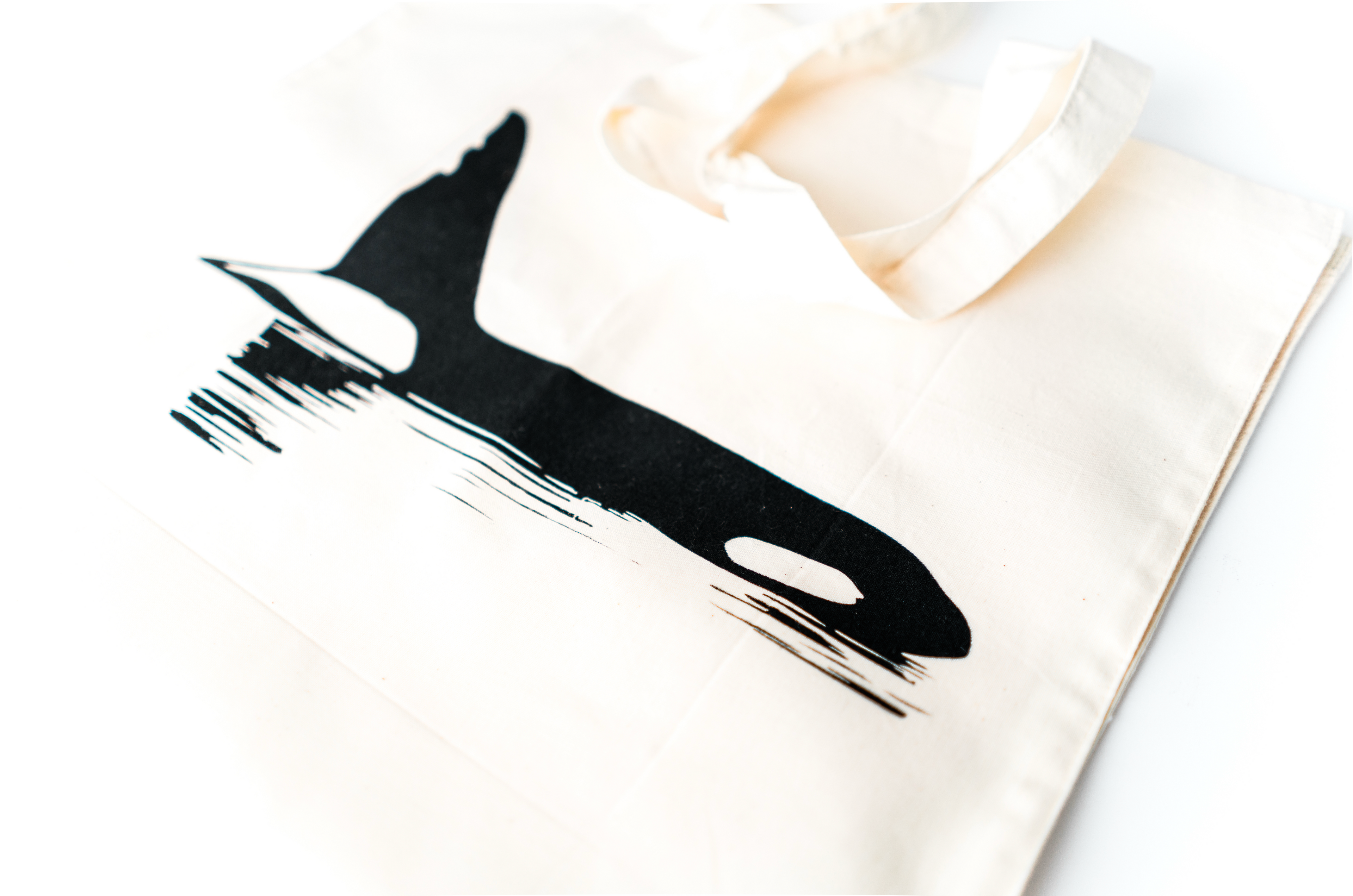 Chainsaw the Orca Tote Bag